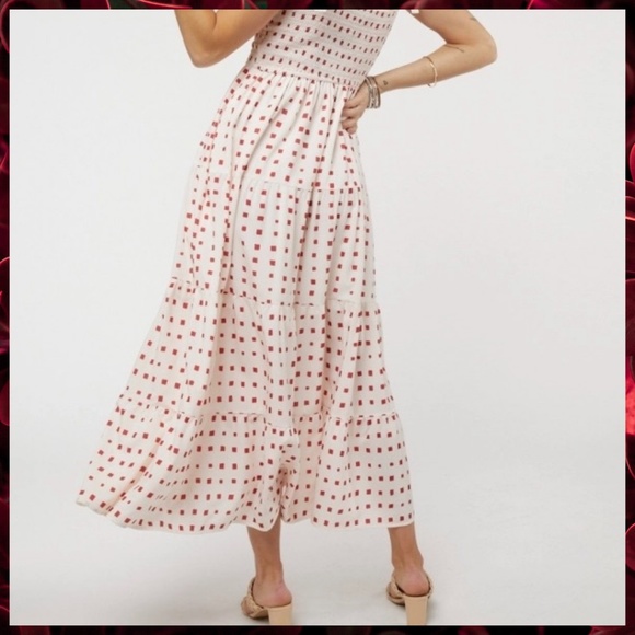 Lux Brand Lined Maxi Dress Smocked, Ruffled Tiers, Wide Shoulder Ties & Pockets - Picture 8 of 14